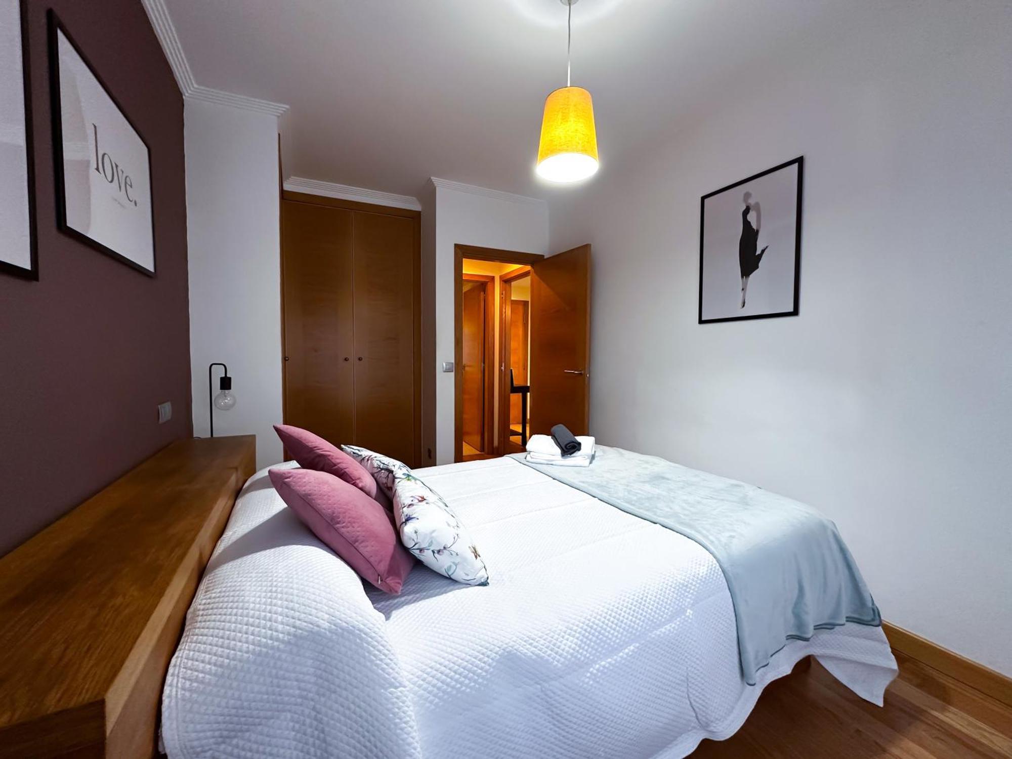 Apartamento Con Garaje, Centrico Y Luminoso Pontevedra Esterno foto